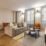 Parisian Elegance Near The Louvre